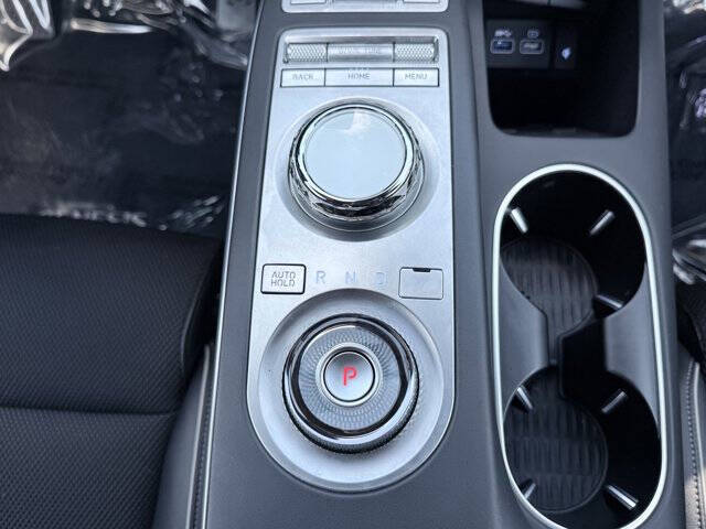 2022 Genesis GV70 2.5T Standard