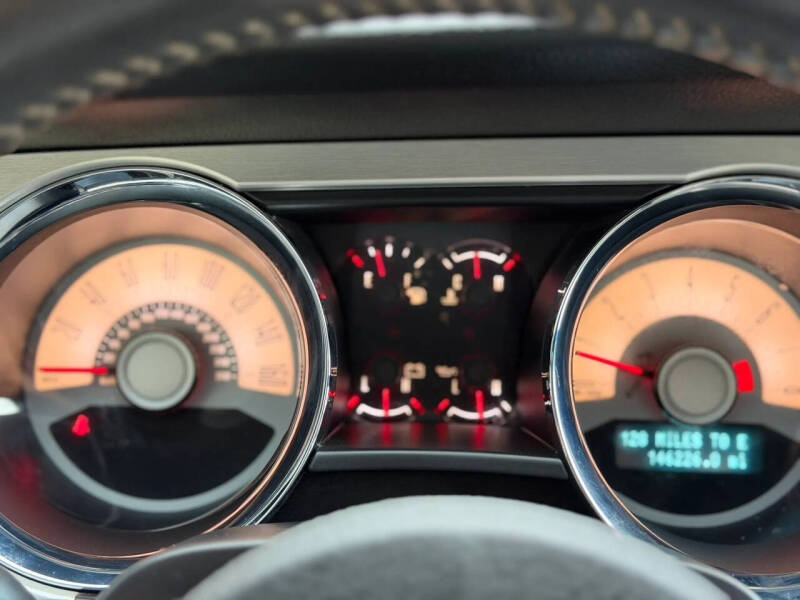 2012 Ford Mustang V6 Premium