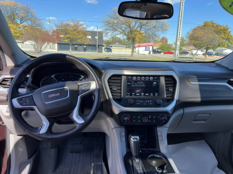 2017 GMC Acadia SLT-1