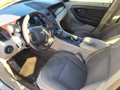 2010 Ford Taurus SEL