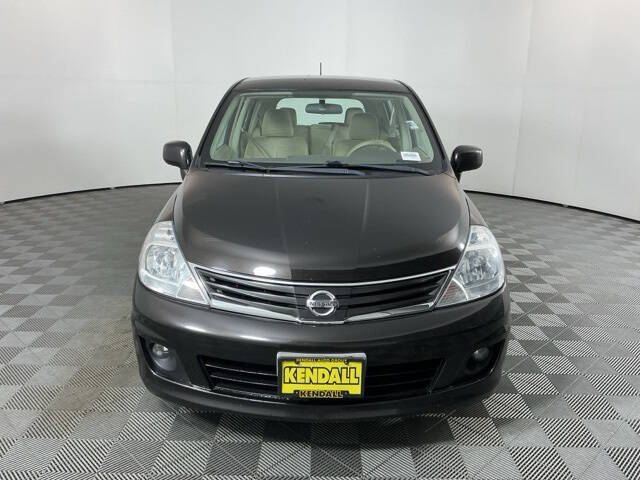 2011 Nissan Versa 1.8 SL