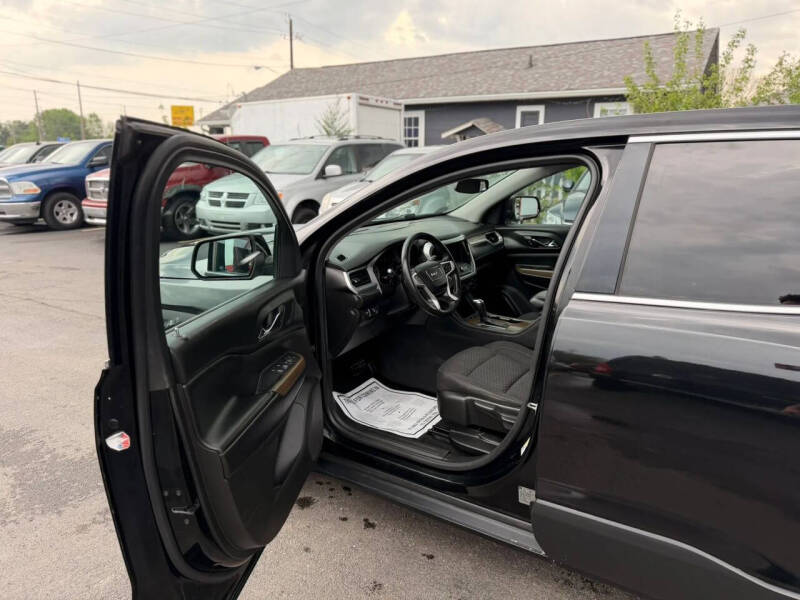 2017 GMC Acadia SLE-1