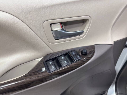 2017 Toyota Sienna