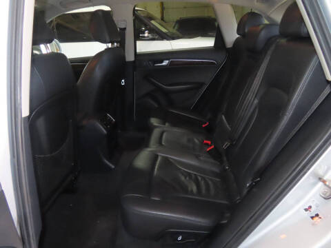 2011 Audi Q5 2.0T quattro Premium