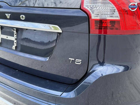 2015 Volvo XC60 T5 Drive-E Premier