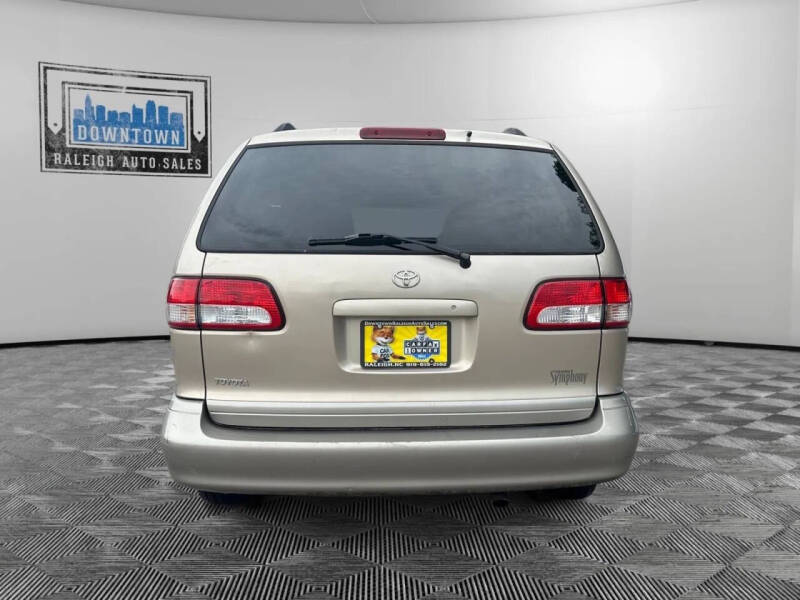 2002 Toyota Sienna