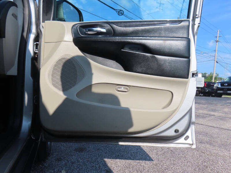2016 Dodge Grand Caravan American Value Package