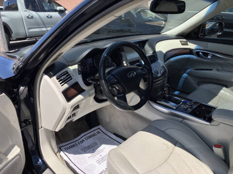 2016 Infiniti Q70L 3.7