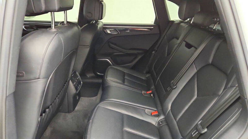 2023 Porsche Macan S