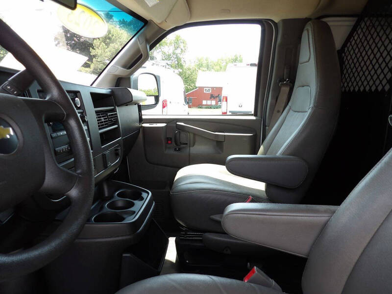 2023 Chevrolet Express 3500