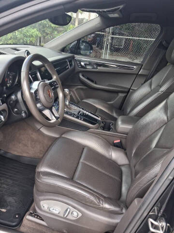 2017 Porsche Macan