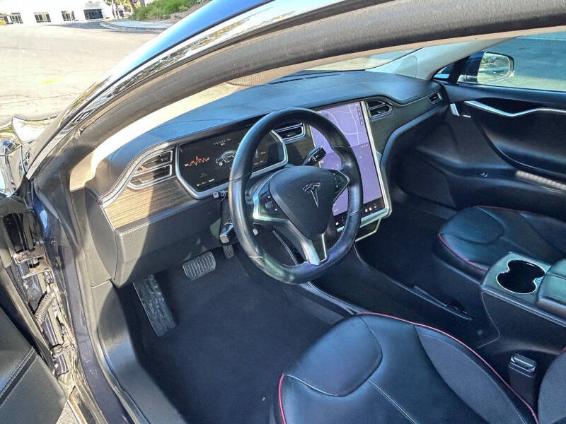 2014 Tesla Model S 85