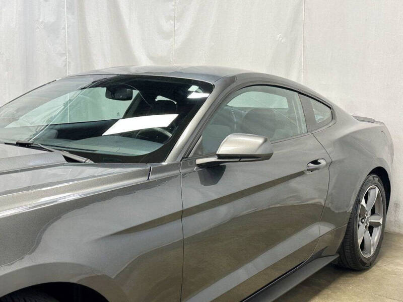 2016 Ford Mustang V6