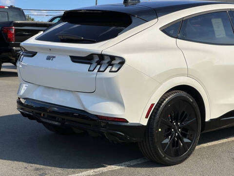 2025 Ford Mustang Mach-E GT