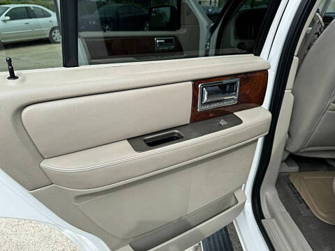 2012 Lincoln Navigator