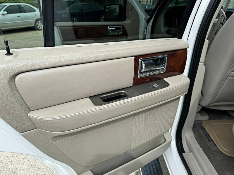 2012 Lincoln Navigator