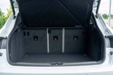 2025 Porsche Macan S