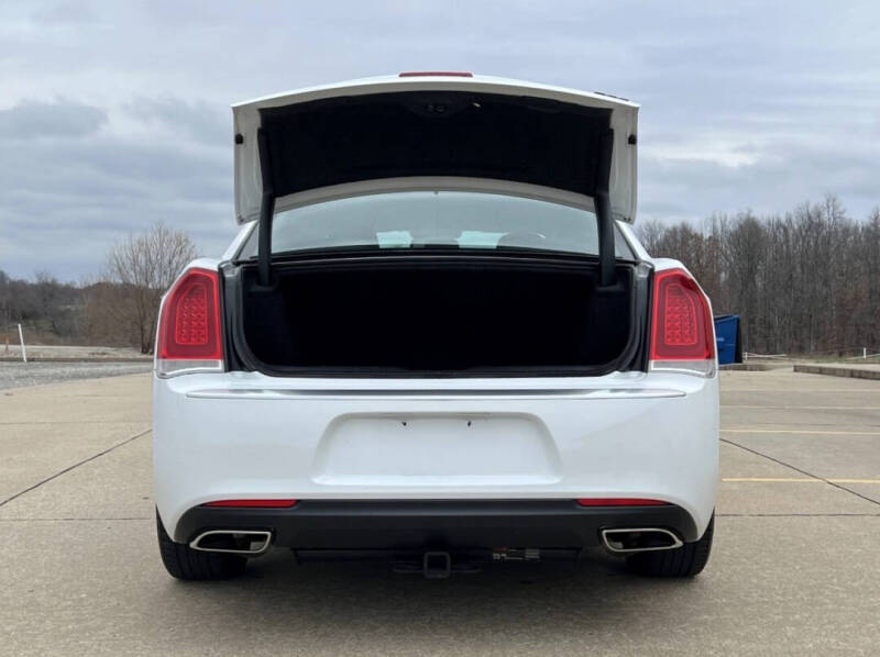 2020 Chrysler 300 Touring