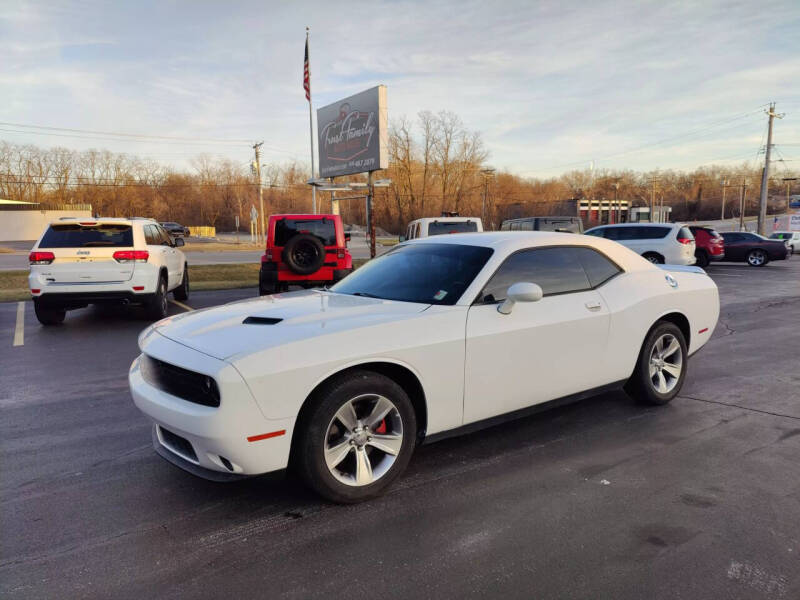 2018 Dodge Challenger SXT's photo