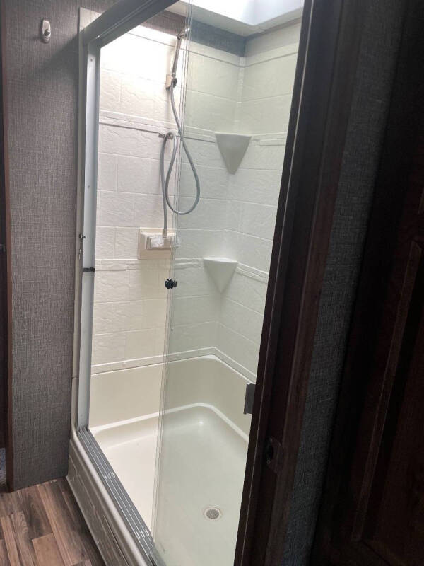 2015 Keystone RV COUGAR 28RLSWE