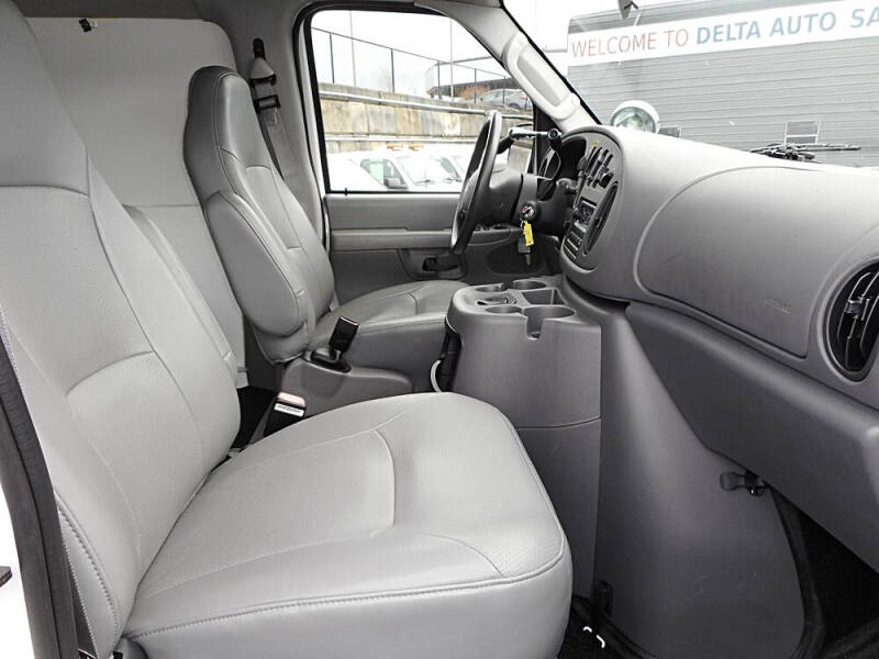 2003 Ford E-Series E-250