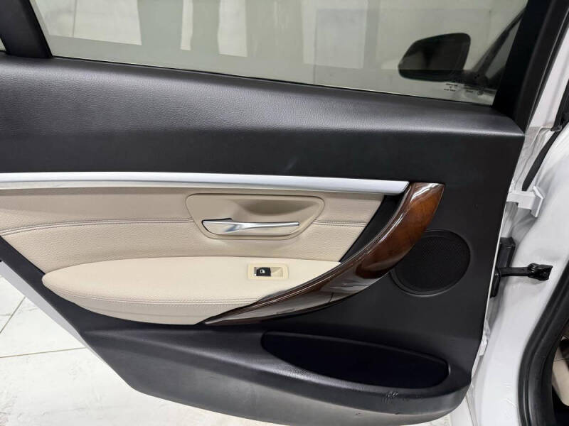 2018 BMW 3 Series 330i