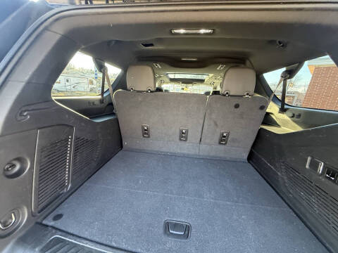 2022 GMC Yukon XL SLT