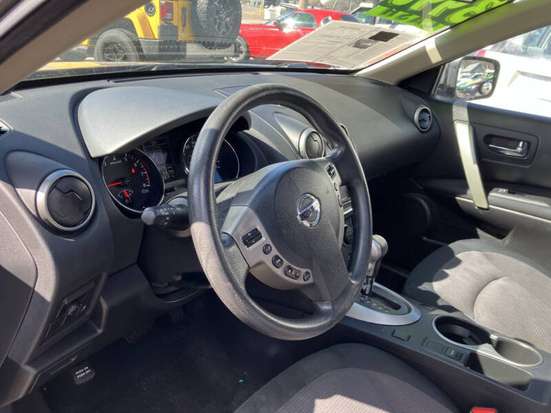 2013 Nissan Rogue SV