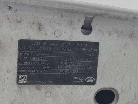 2024 Land Rover Discovery P300 S