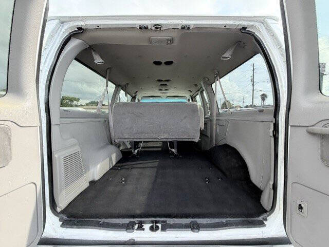 2001 Ford E-Series