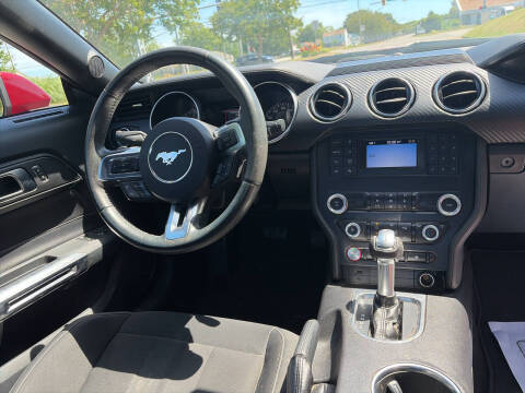 2019 Ford Mustang EcoBoost