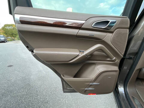 2011 Porsche Cayenne S