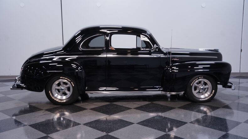 1947 Ford Deluxe