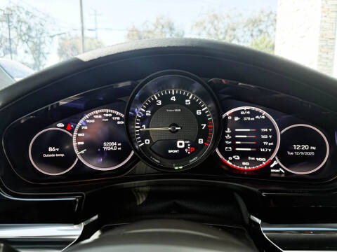 2022 Porsche Panamera 4S E-Hybrid