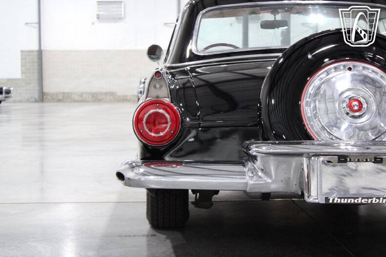 1956 Ford Thunderbird