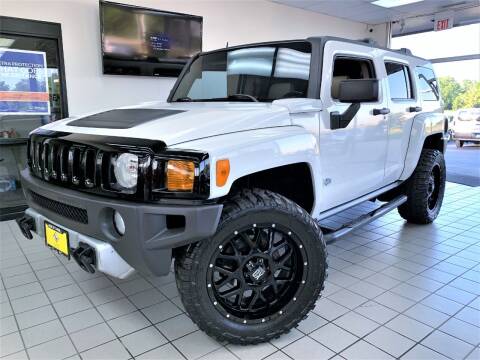 2009 HUMMER H3 for sale at SAINT CHARLES MOTORCARS in Saint Charles IL