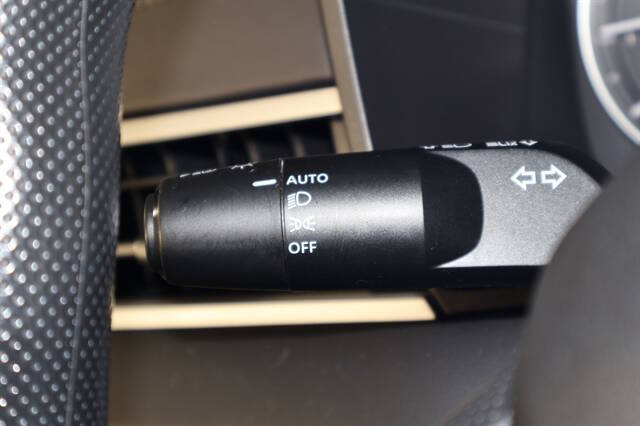 2024 Mitsubishi Outlander ES