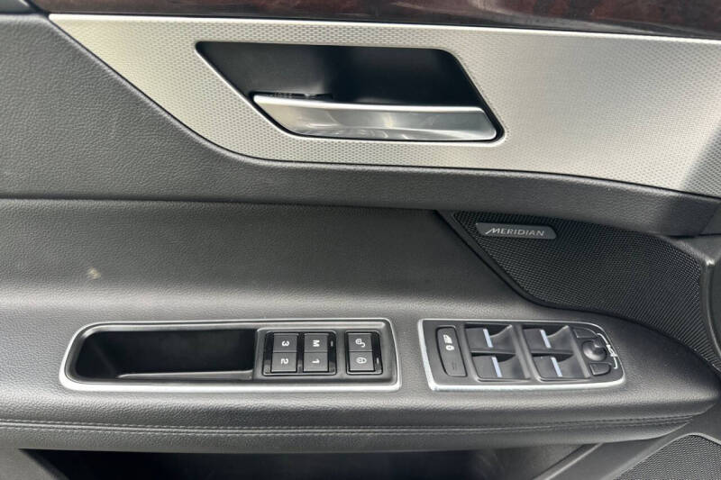 2017 Jaguar XF 20d Prestige