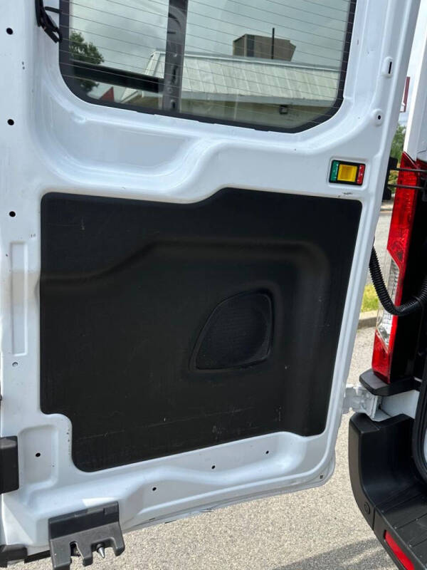 2023 Ford E-Transit