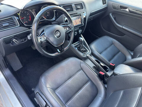 2016 Volkswagen Jetta 1.8T SEL Premium