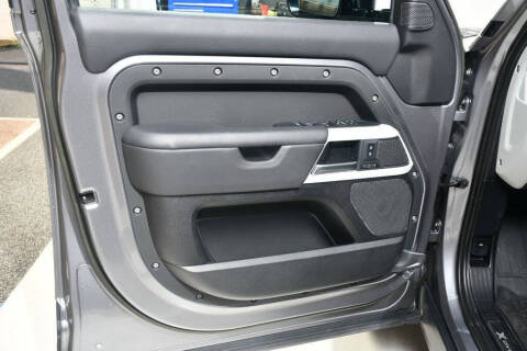 2023 Land Rover Defender 110 X-Dynamic SE