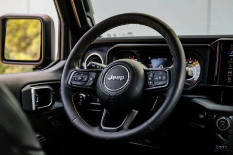 2024 Jeep Gladiator Sport