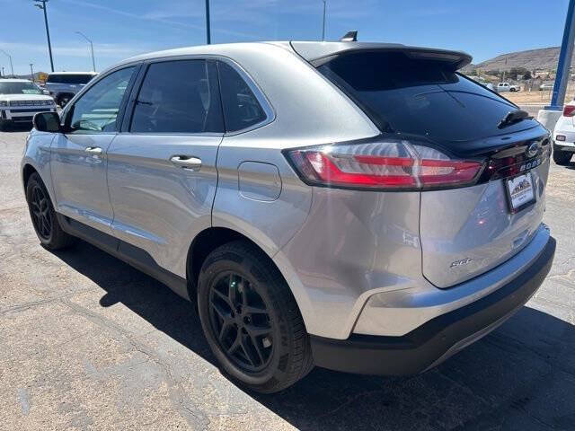 2023 Ford Edge