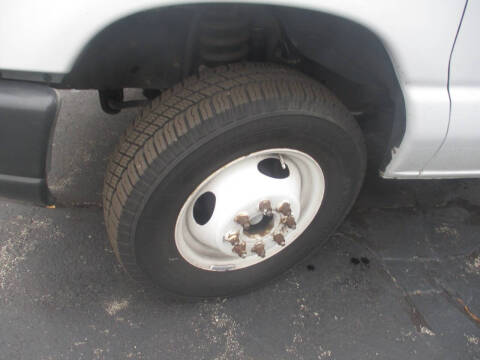 2011 Ford E-Series E-450 SD