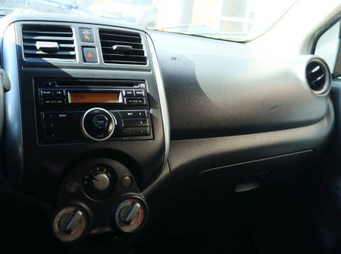 2012 Nissan Versa 1.6 SV