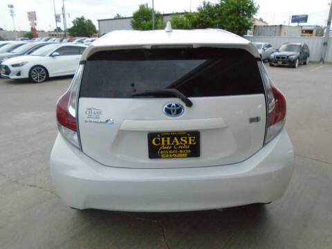 2016 Toyota Prius c Two