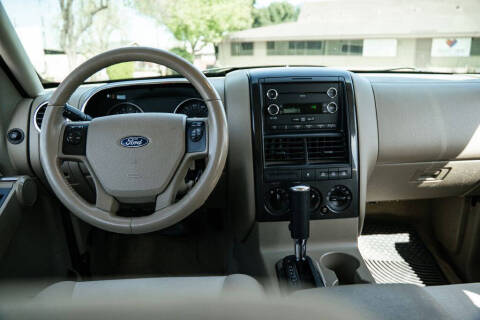 2008 Ford Explorer XLT