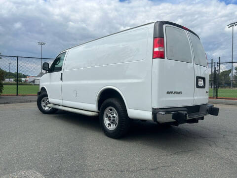 2016 GMC Savana 2500