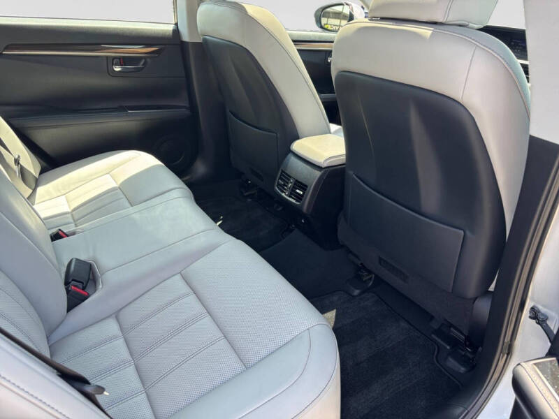 2017 Lexus ES 350