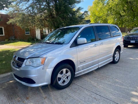 2012 Dodge Grand Caravan for sale at General Automotive inc in Villa Park IL